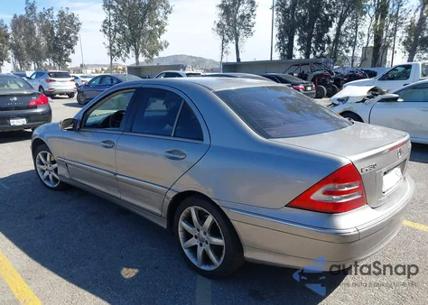 2004 Mercedes-Benz C 230 Kompressor Sport/Sport from USA, damaged, VIN WDBRF40J64A555832